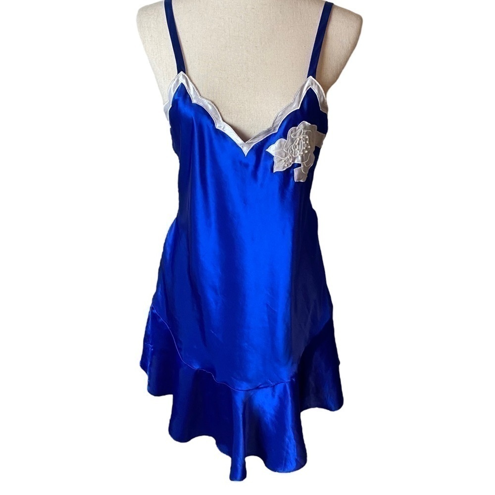 Vintage Victoria’s Secret M blue romantic satin feminine luxurious sexy mob wife